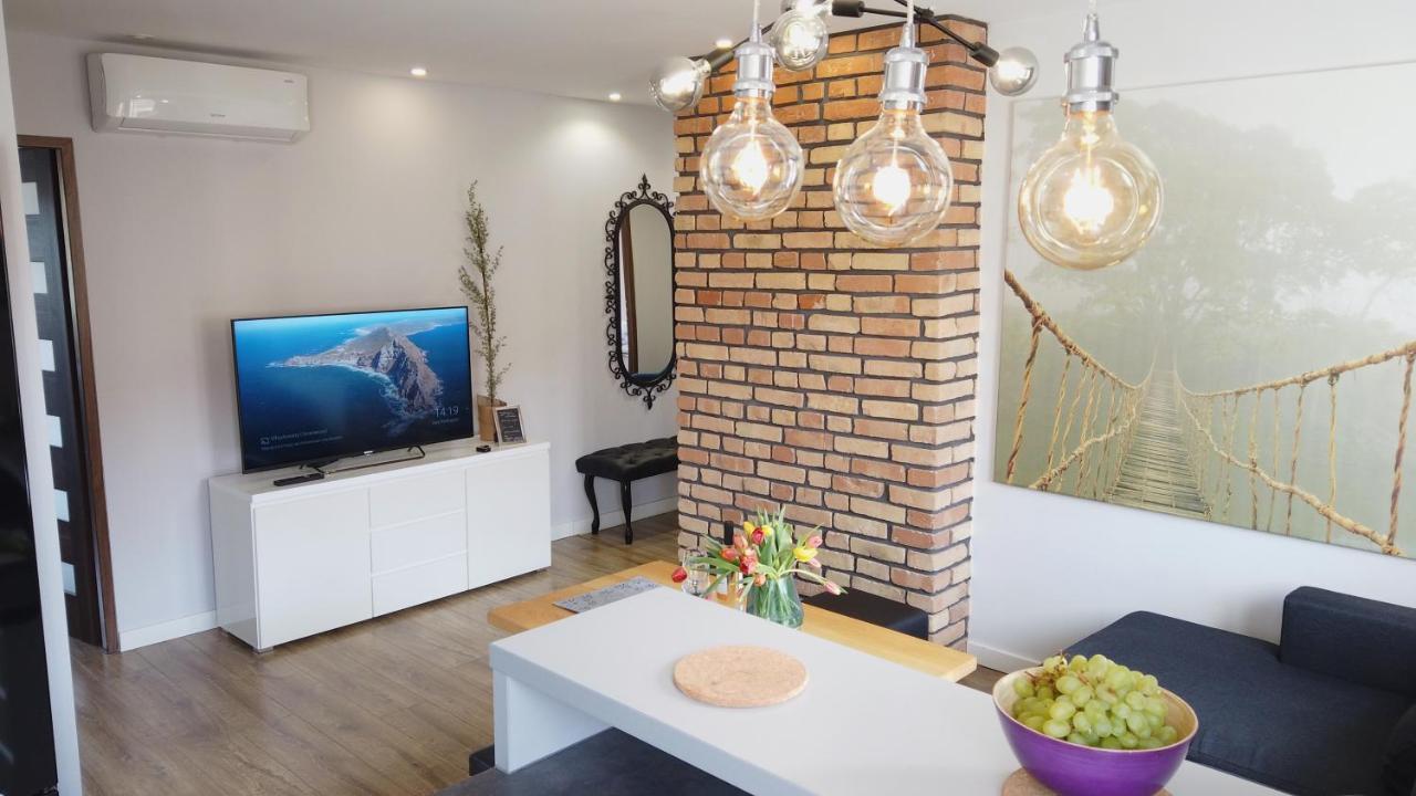 Apartament Bieszczady Apartman Ustrzyki Dolne Kültér fotó